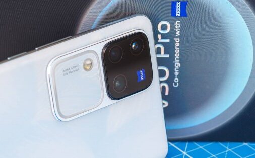 Reviewing The Vivo V30 Pro Gsmarena.com Puts It To