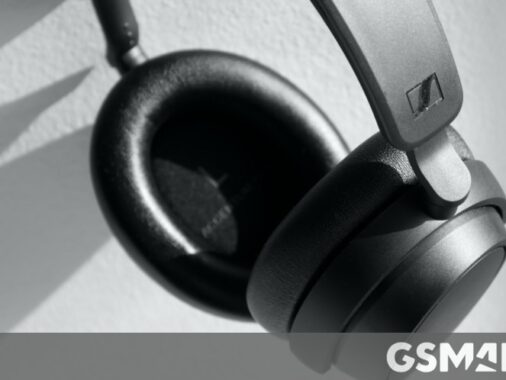 Review Of The Sennheiser Accentum Plus Wireless Headphones