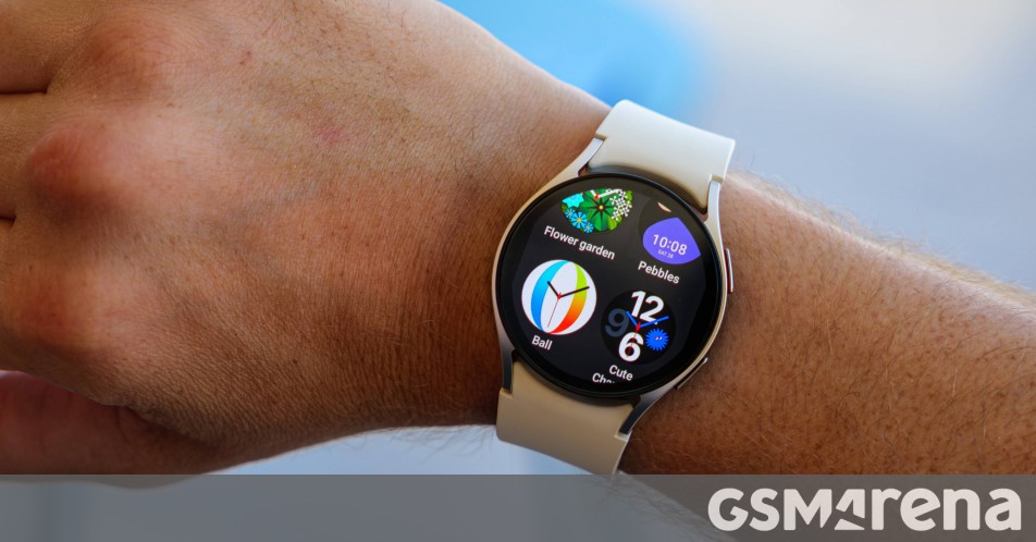 Rewrite This Title With Different Wordingsamsung Galaxy Watch7 Passes Through