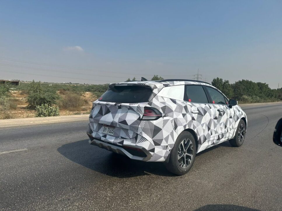 5th Gen Kia Sportage Hybrid Spotted In Pakistan Is