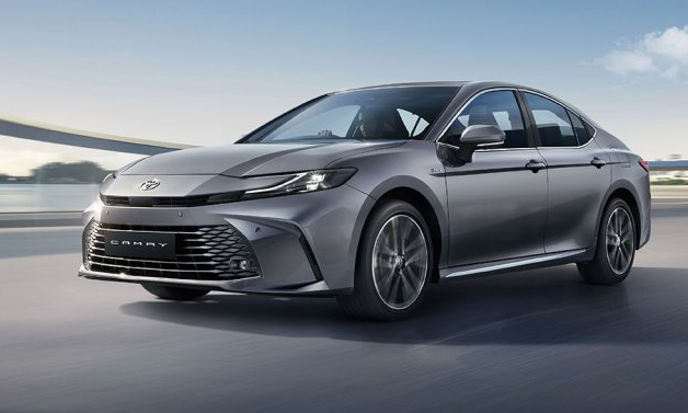 9th Gen Camry Launched In India – Fresh Design &