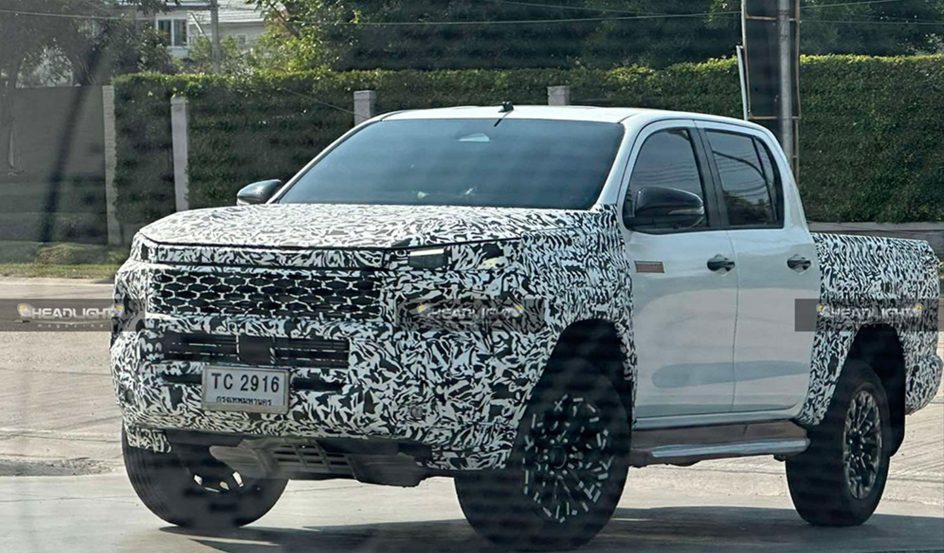 Spy Shots: Toyota Hilux Travo Test Unit Spotted In Thailand